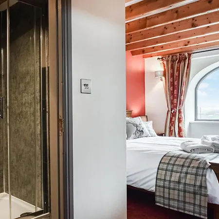 Fairhead * غروسمونت